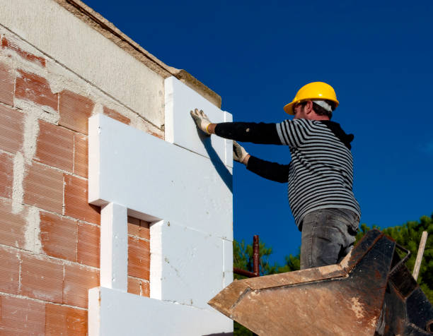Best Insulation Installation Cost  in Center Point, IA
